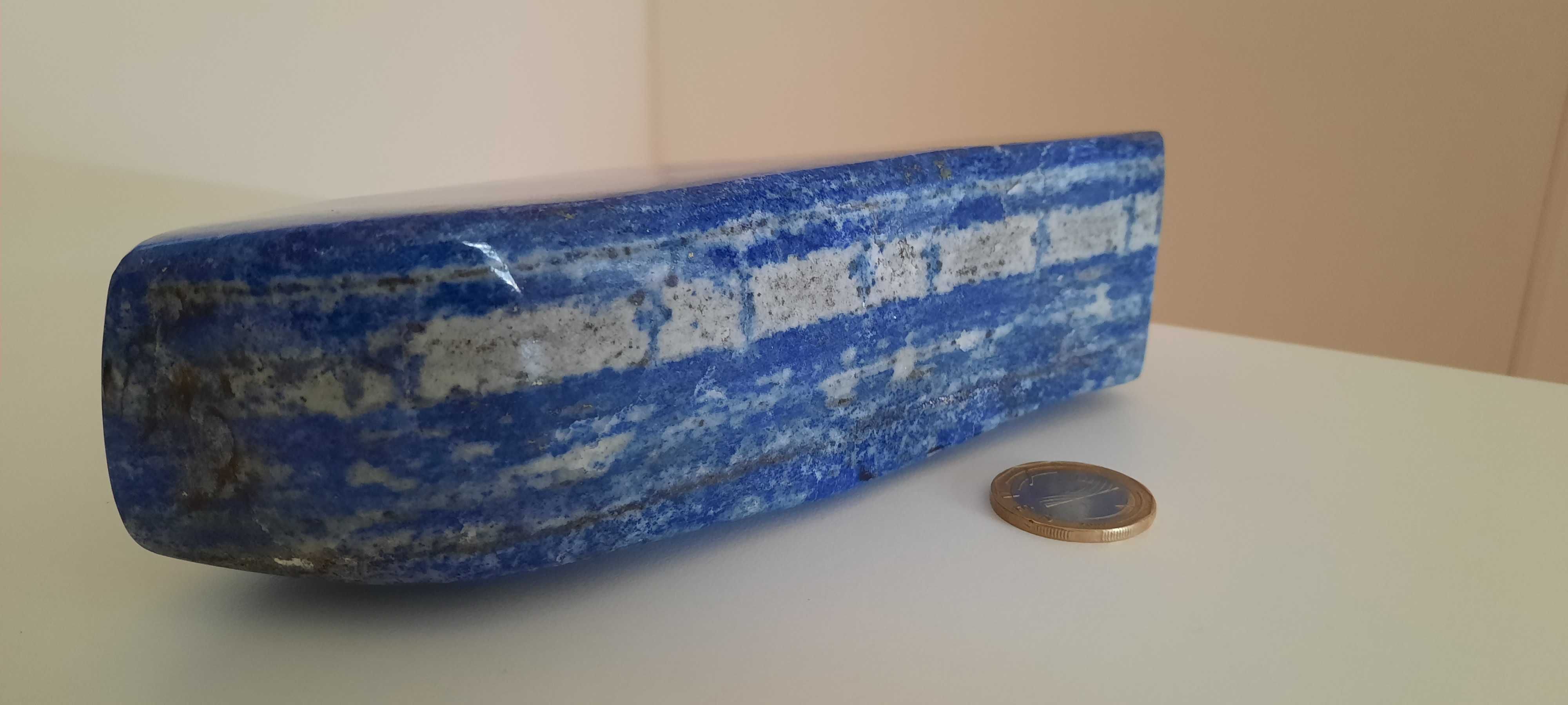 Лапис Лазури (lapis lazuli), Лазурит