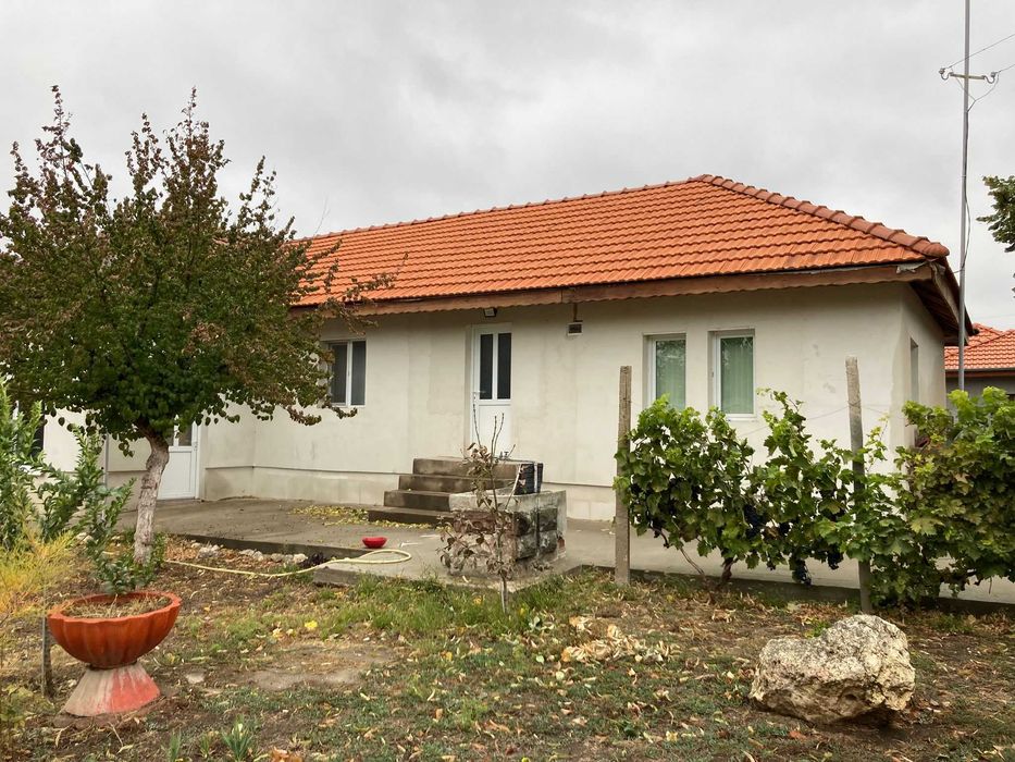 Продавам къща в село Борисово