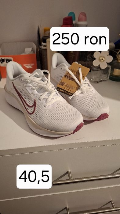 Vand adidasi diverse modele !