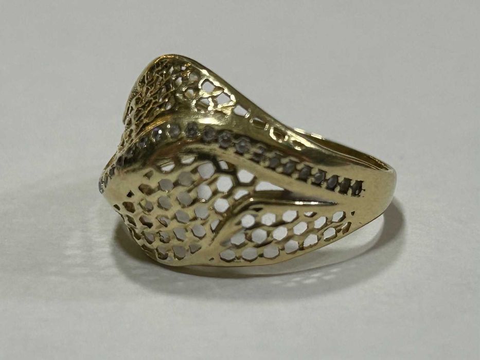 Златен пръстен 14 К 585 /3,29 гр.