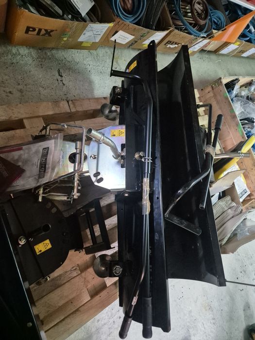 Lama Zapada Tractoras de tuns iarba gazon Profesionala Tielburger