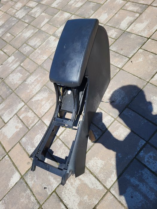 Portiere/Capota/Scaune/Volan/Bord/Grile/Cutie/Capota-Peugeot 407