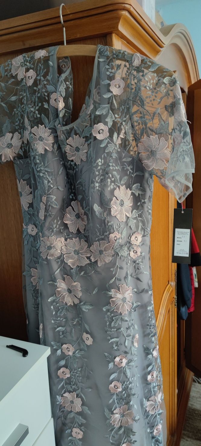 Rochie eleganta de vanzare