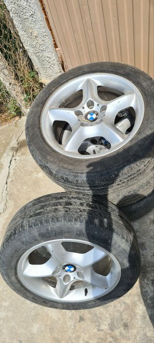 Продавам джанти и гуми за BMW Х5 и Х3