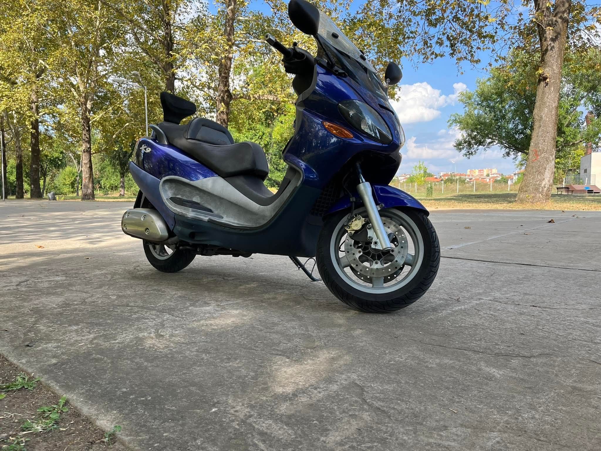 Скутер PIAGGIO X9 500