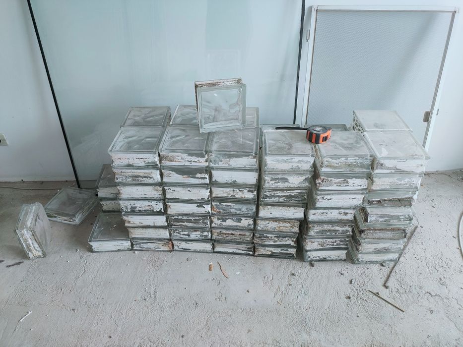 Cărămidă din sticlă