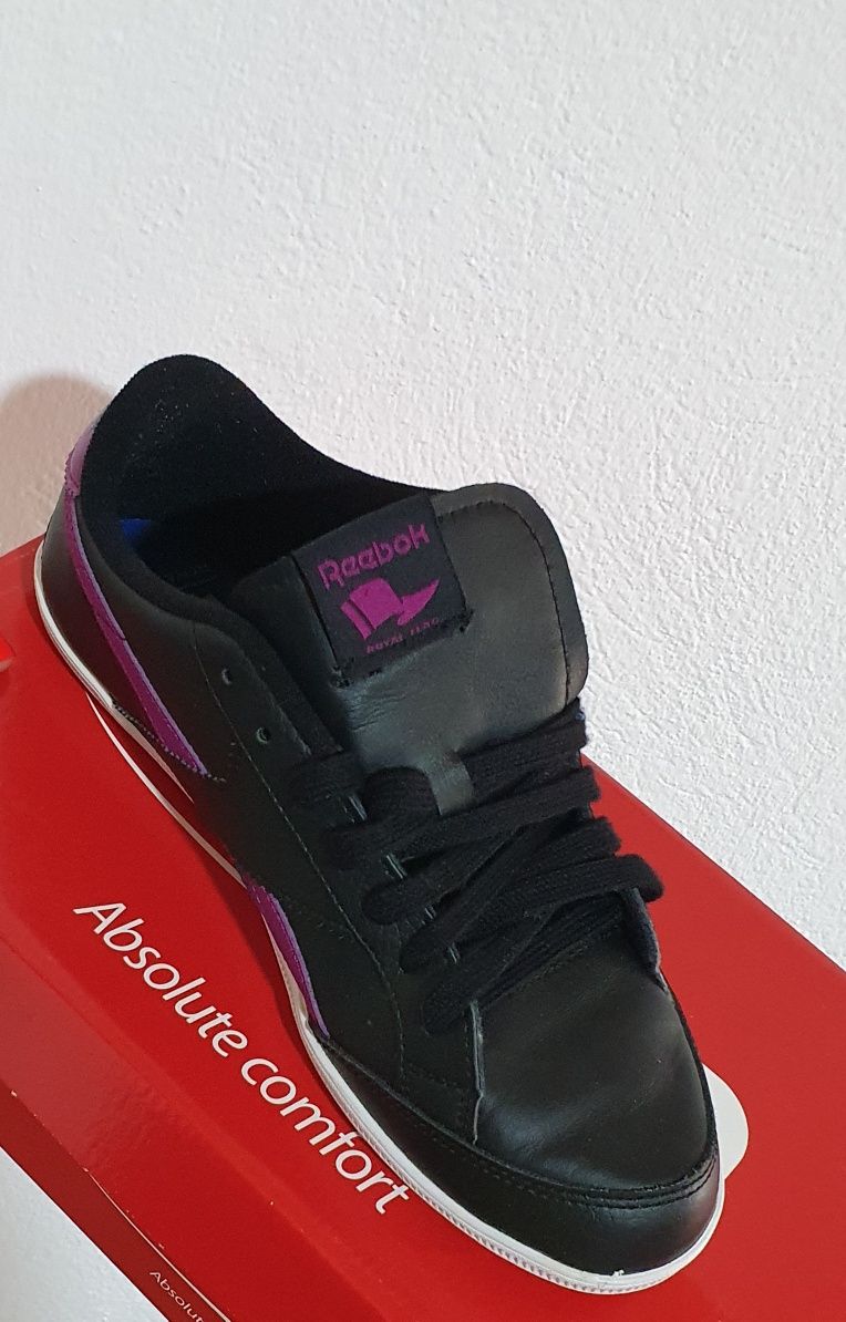 Vand adidași Reebok