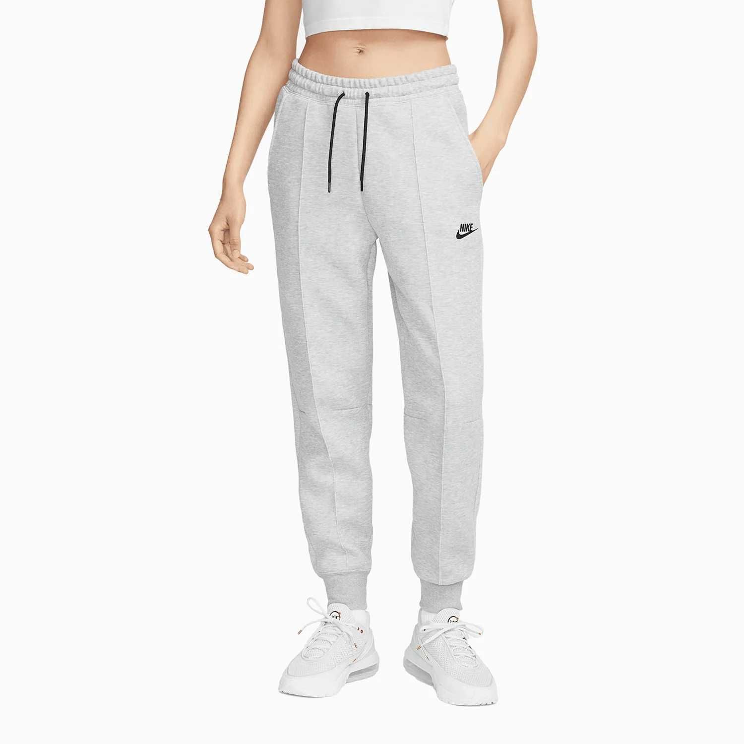 Дамски Екип Nike Tech Fleece