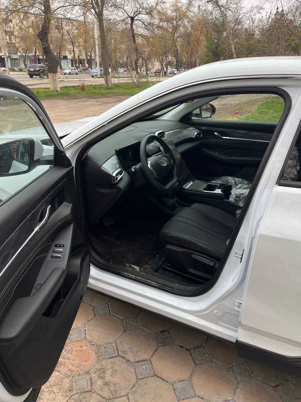 ПРОДАЁТСЯ Электромобиль Dongfeng Sky ev01, АВТОКРЕДИТ перв. взнос 25%!