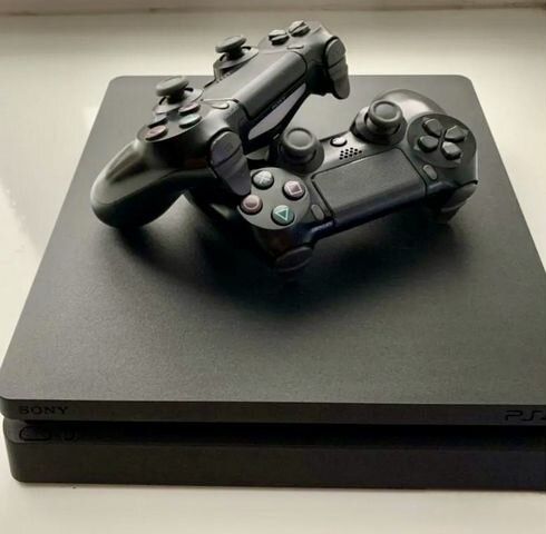 Продаётся PS 4 SLIM  1TB