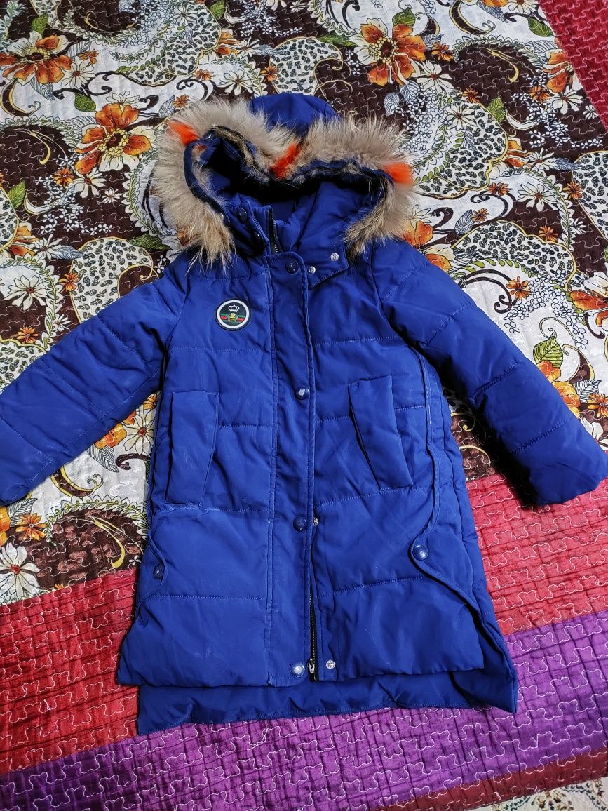 Куртка теплая на девочку 5-6 лет. Доставка