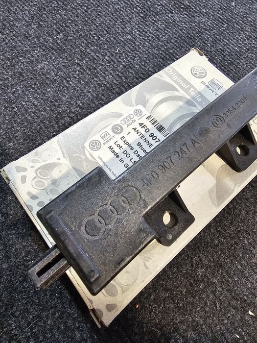 Antena kessy noua originala Audi A6 C6 / Audi Q7

Cod Oe: 4F0 907 247