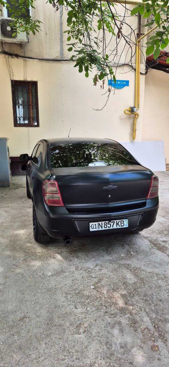 Продаю Chevrolet cobalt матовый краска завод
