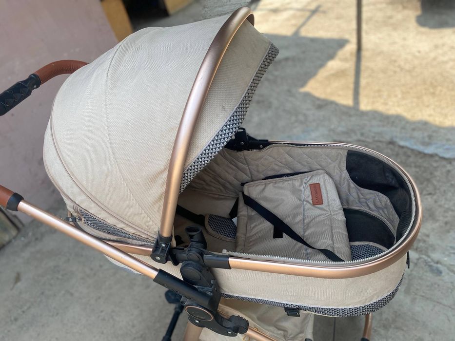 Коляска.  Продаю детскую коляску LUXMOM почти новую!