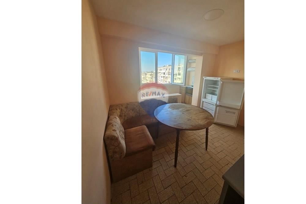 Дава се под наем Двустаен апартамент в Варна, Владислав Варненчик - 60 кв.м за 382.5 € - Снимка #1