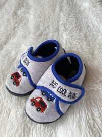Обувь для малышей до года пинетки тапочки
