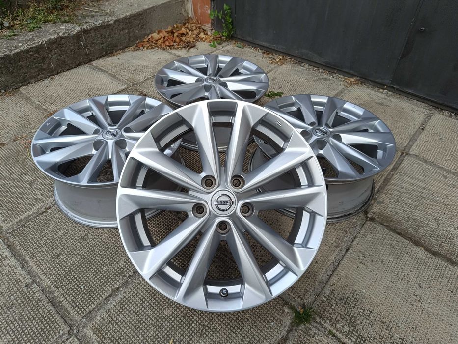 ОРИГИНАЛНИ джанти с датчици  17 ' 5x114,3 Нисан / NISSAN ЕТ40 7J 66,1