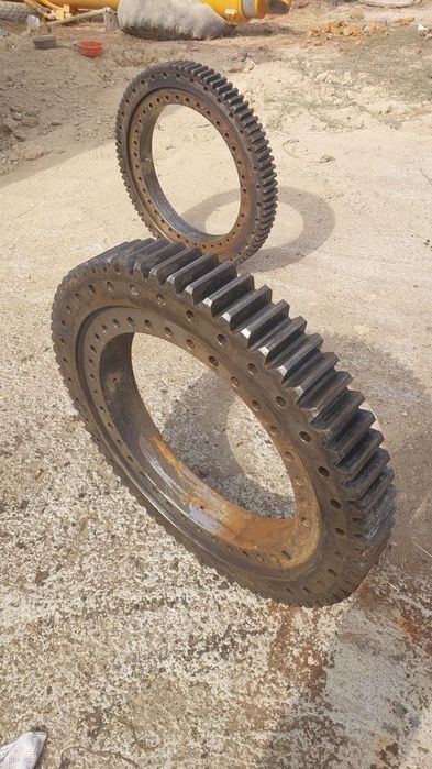 Поворотный круг на спецтехнику