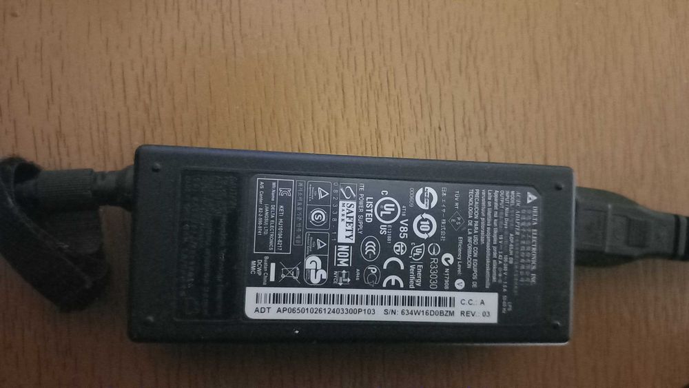 Acer aspire , модел от 2010- та година . Бонуси .