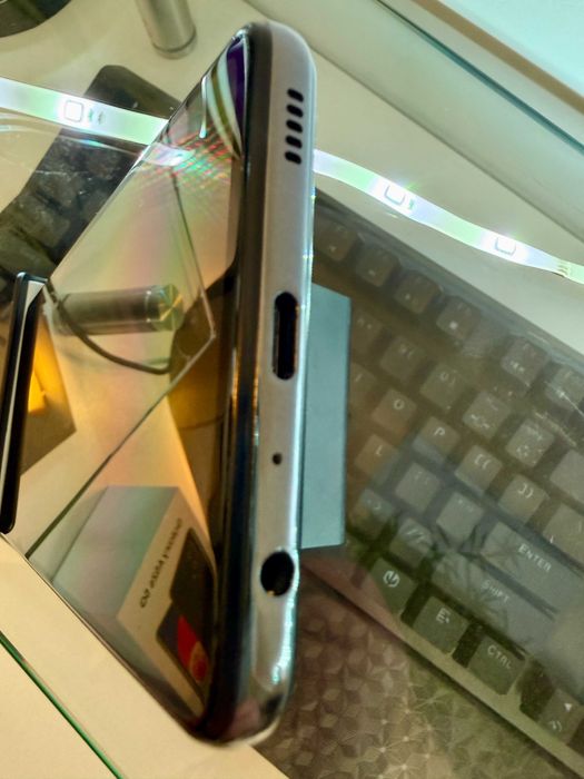 Samsung A52s 5G, 128GB, black, dual sim – ca nou, cutie + încărcător