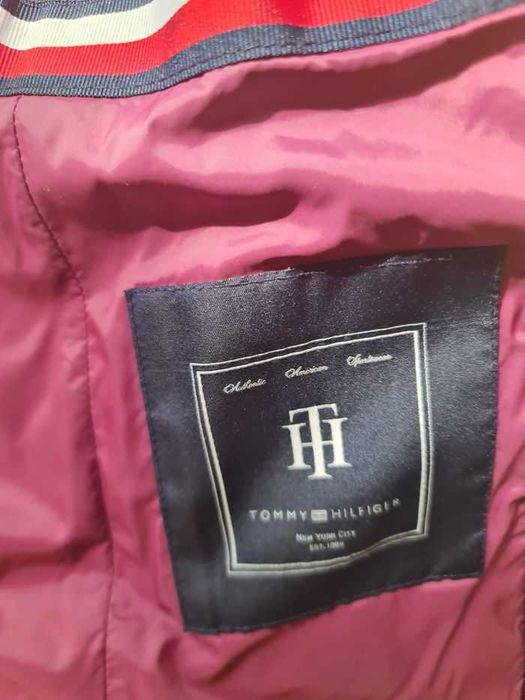 TOMMY HILFIGER Дамско пухено яке размер XS