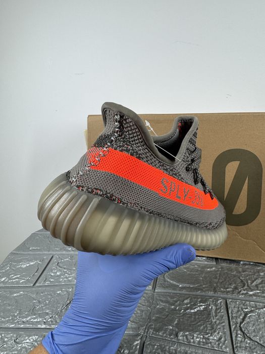 Yeezy boost  350 v2 Beluga Orange