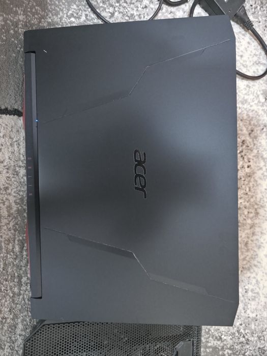 Laptop acer cu cooling pad