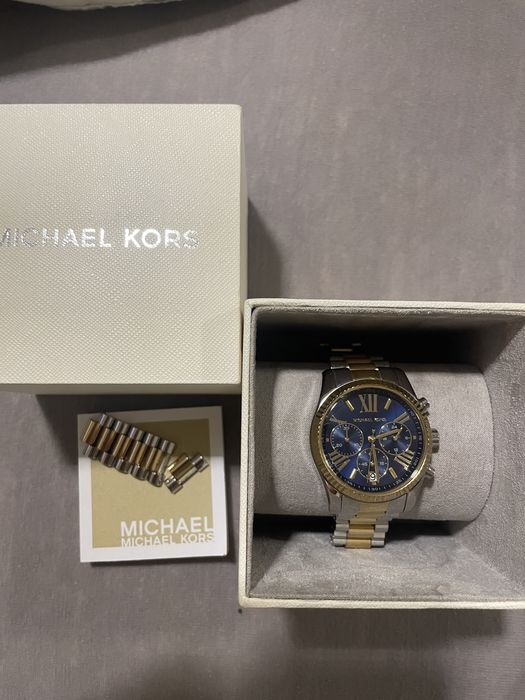 Часовник Michael Kors