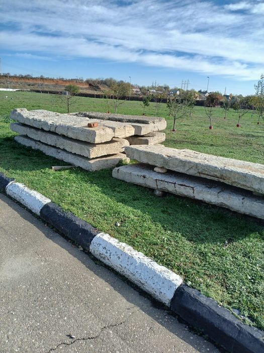 Vand placi beton astept oferte