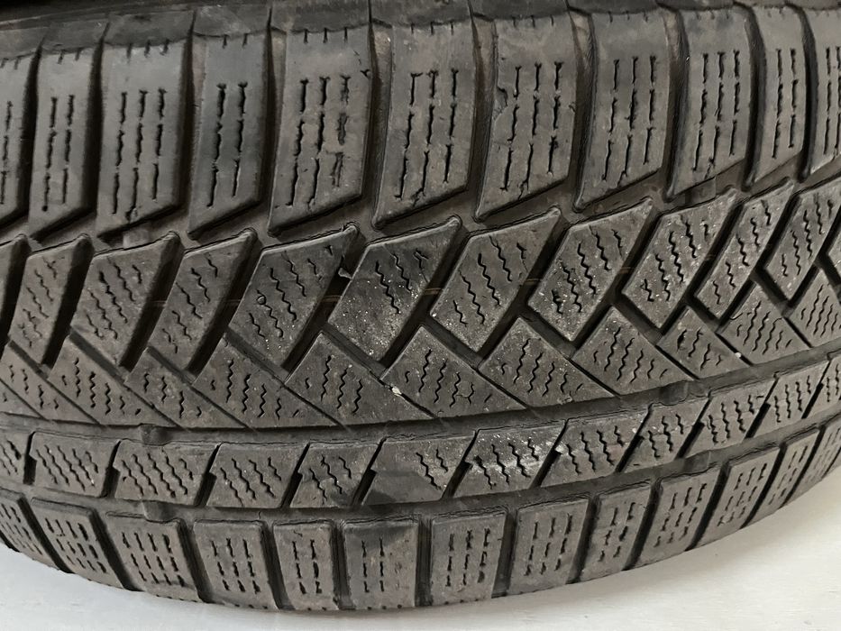 Anvelope Iarna Continental 235/55/R20