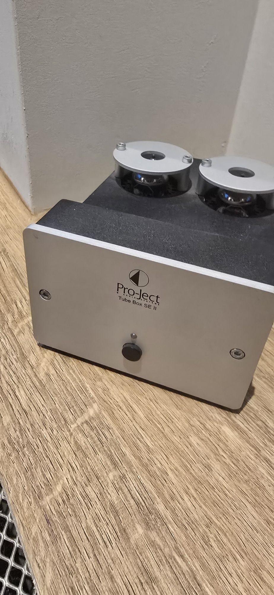 Pro ject Tube box SE 2 предусилвател грамофон