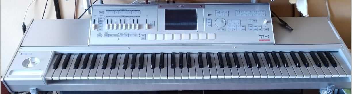 Продавам -Korg M3 Expanded 76 key! Перфектен без забележки 10/10 !
