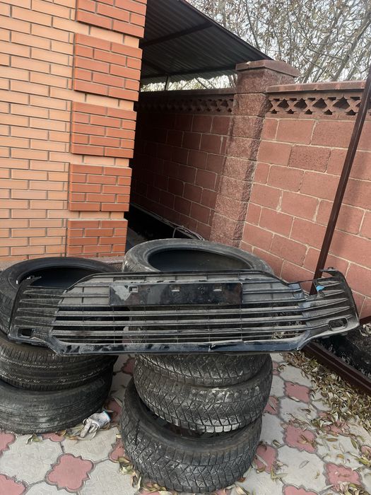 решетка камри 75 и амартизаторы 2 пары