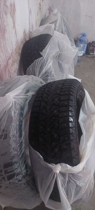 Продам зимнюю резину R19