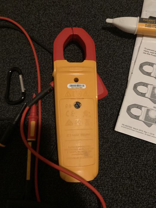 Tester fluke 323 clamp meter