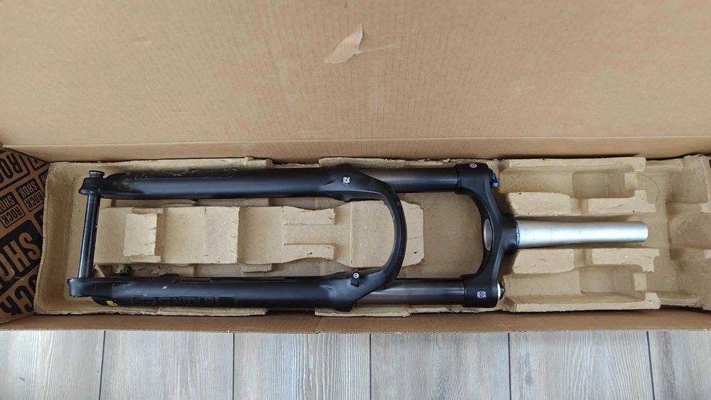 Furca bicicleta SR Suntour XCR34 AIR 130mm (pt roti de 29)