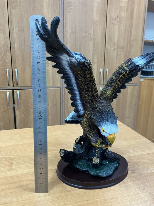 Статуэтка орла для дома и фоса