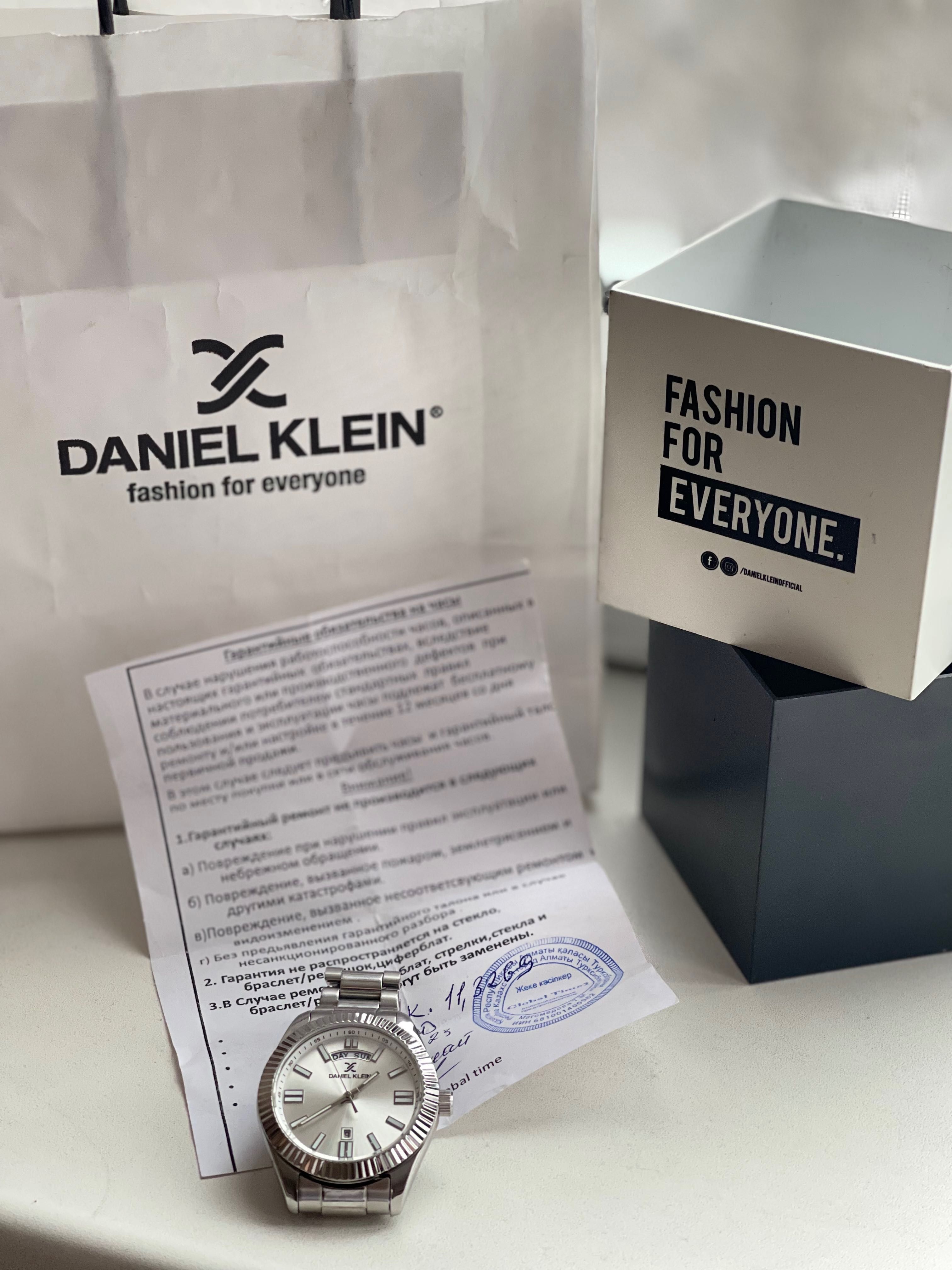 Часы Daniel Klein