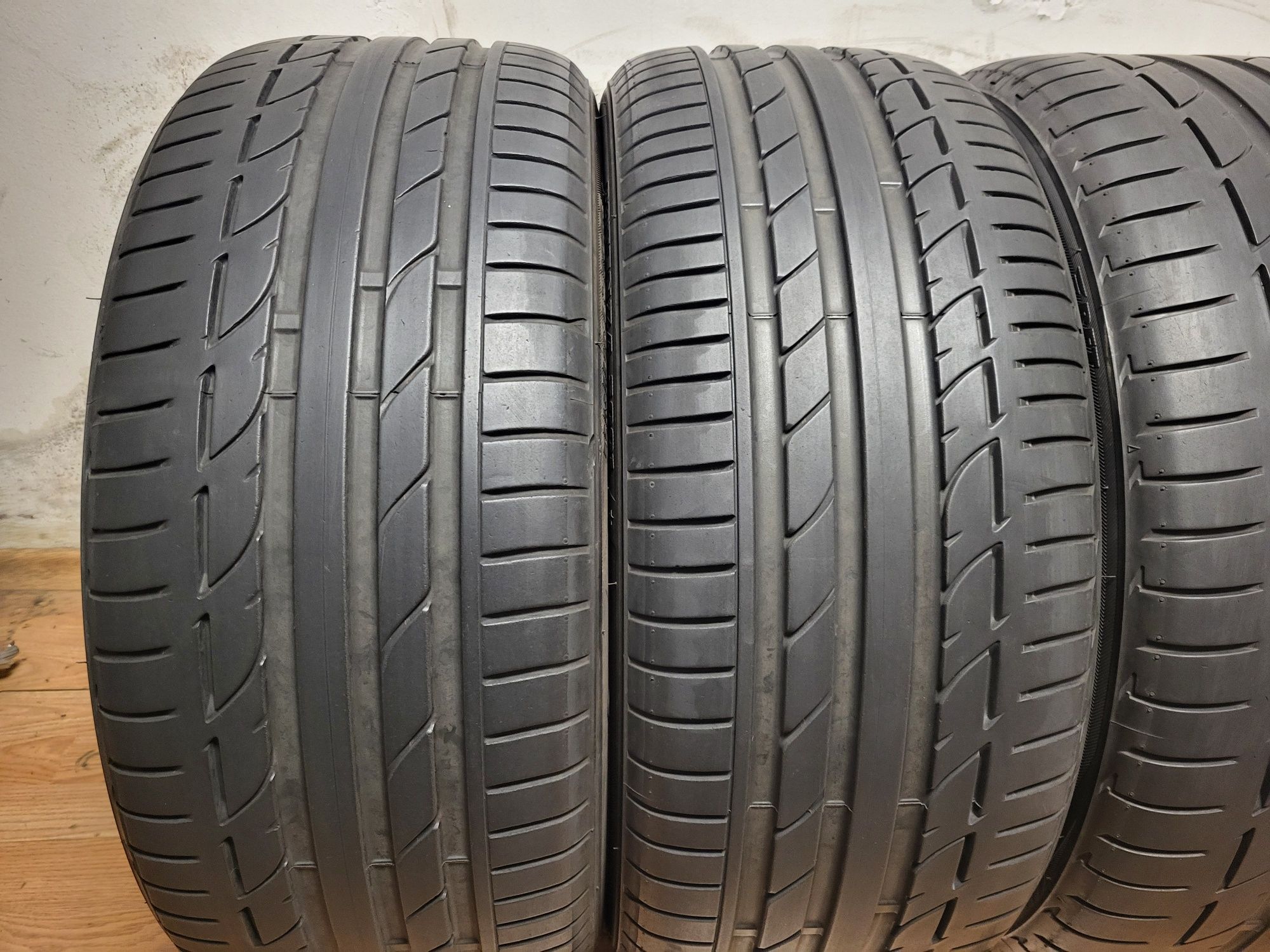 245/40/20 и 275/35/20 Bridgestone / пакет летни гуми