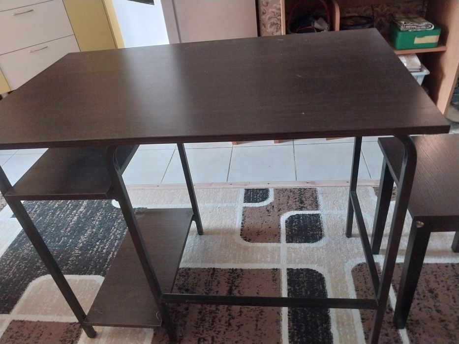 Продам компьютерный стол