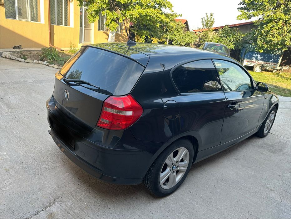 Vend bmw seria 1 2010 euro 5 e87(lci) sau schimb