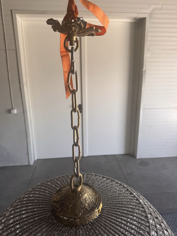 Lampa candelabru