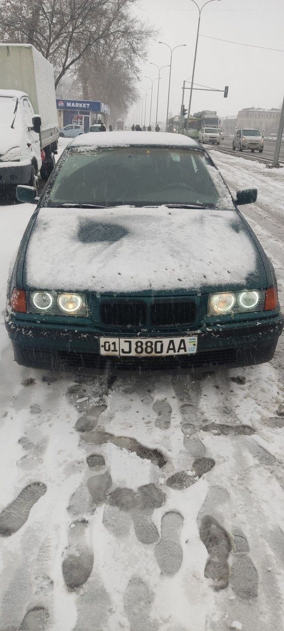 BMW e36 в идеальном состоянии
