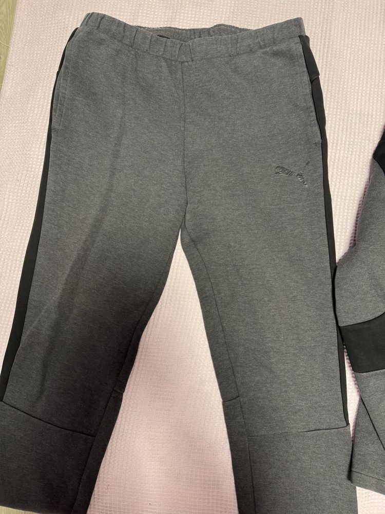 Мъжки екип Puma в отлично състояние .