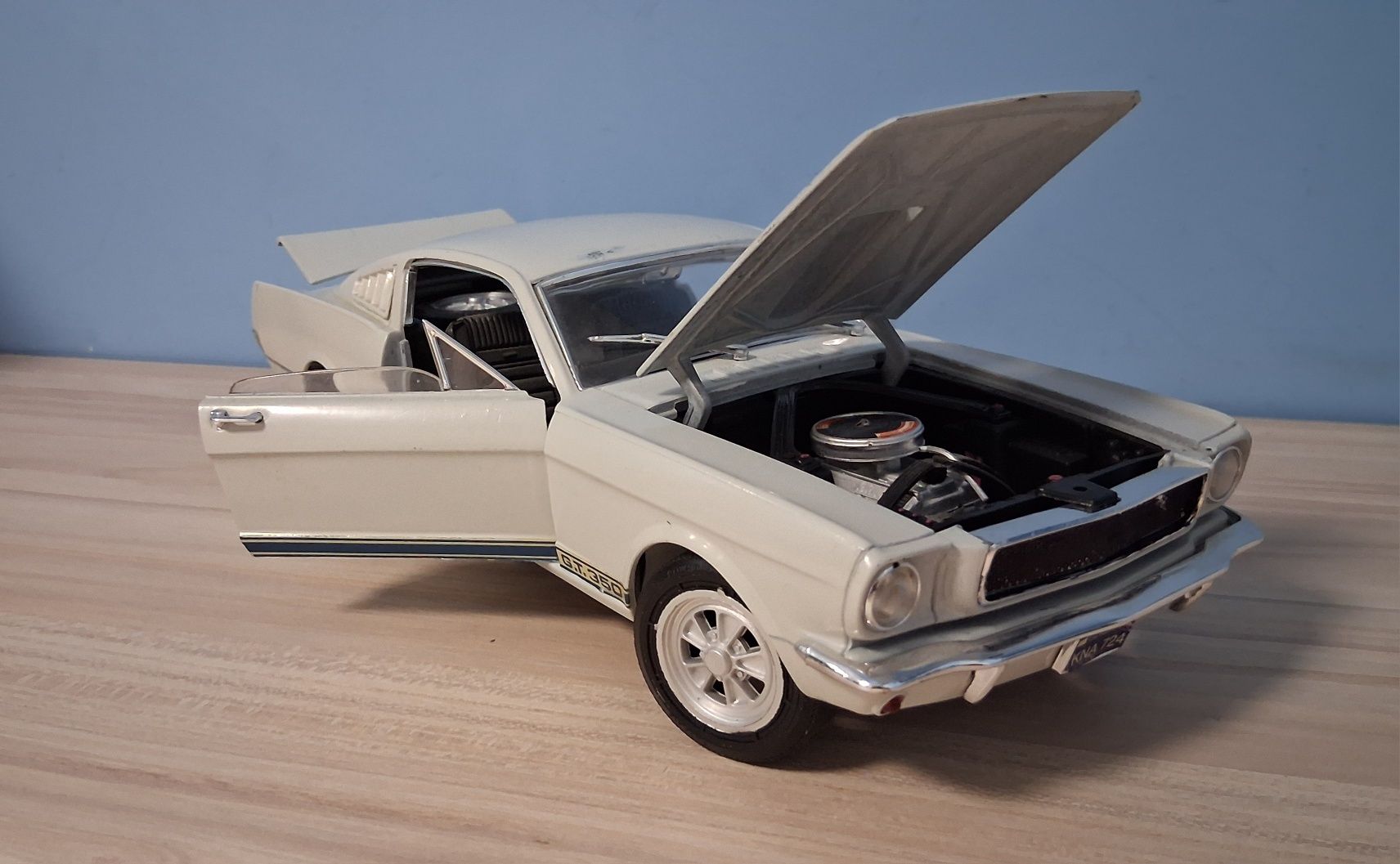 Ford Mustang GT 350 1:18 Jouef Evolution