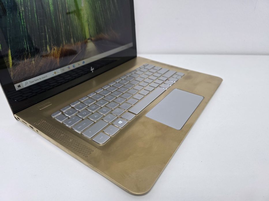 HP Envy  GOLD i7 SUPERSLIM ssd display 4K iluminare.GARANTIE