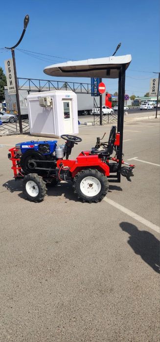 Mini traktor (Zubr motoblok asosida yig‘ilgan, yangi)