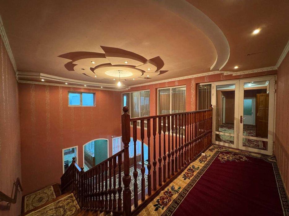 V1825 Продается дом на улица янгиобод  460м2