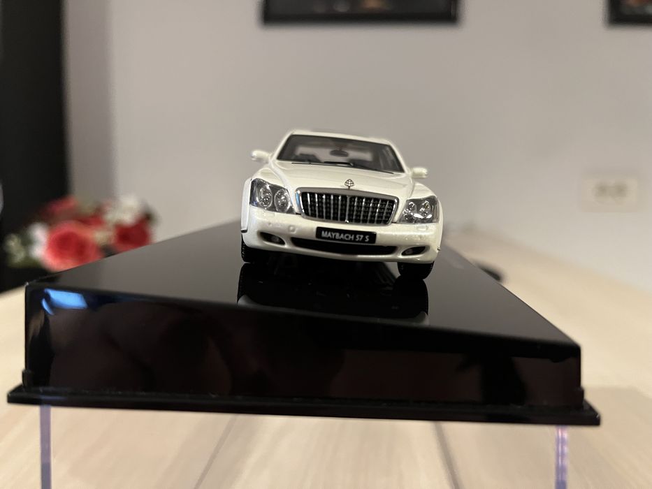 Macheta AUTOart 1/43 Maybach 57S