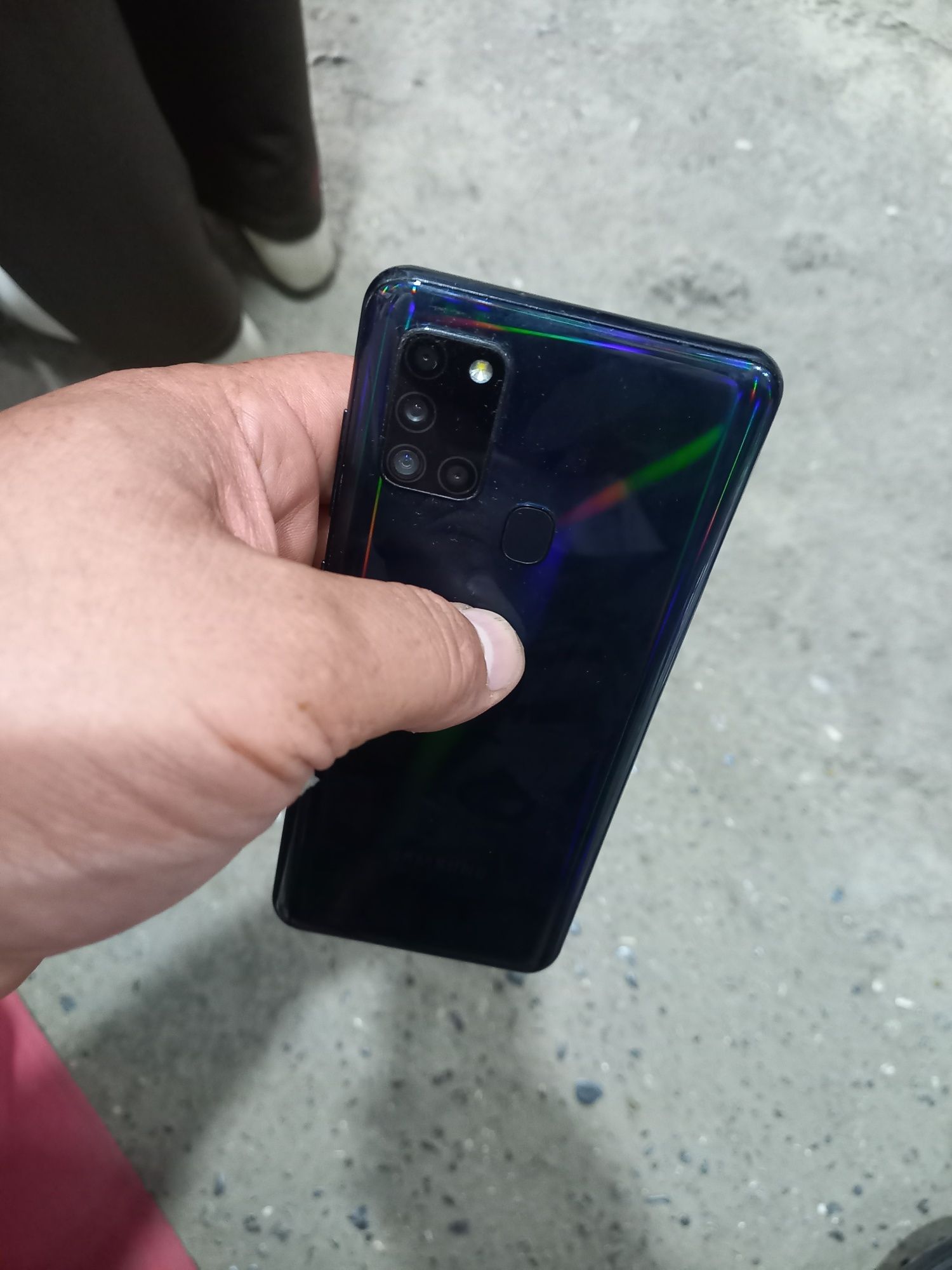 A21s samsung ideal holati tiniq 32GB hotirasi 2 sim karta imey bo'gan.